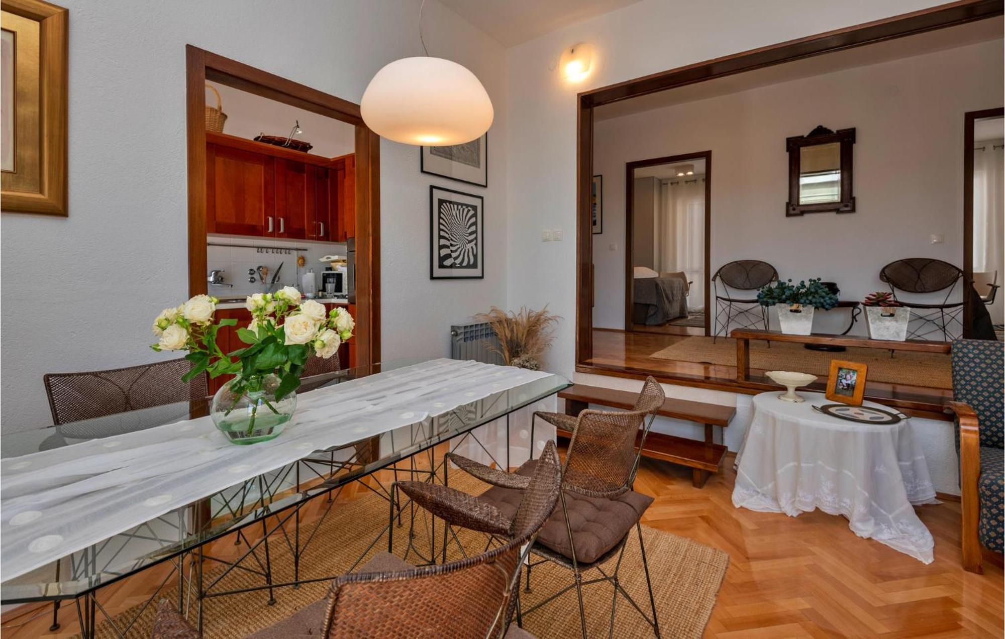 3 Bedroom Gorgeous Home In Макарска Экстерьер фото