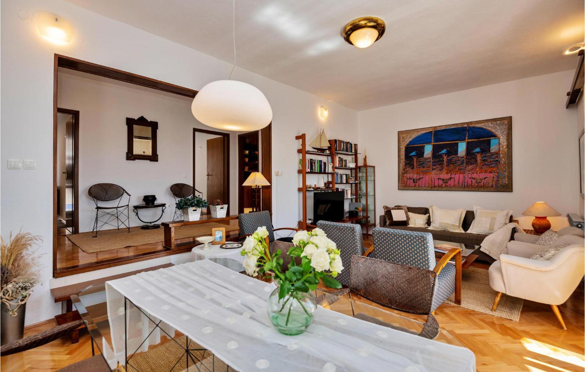 3 Bedroom Gorgeous Home In Макарска Экстерьер фото